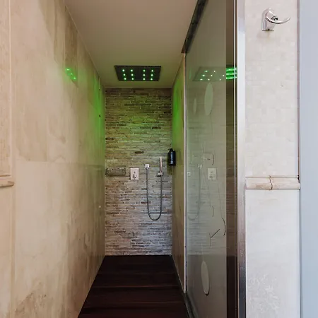 Trecento Hotel