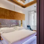 Trecento Hotel 3*